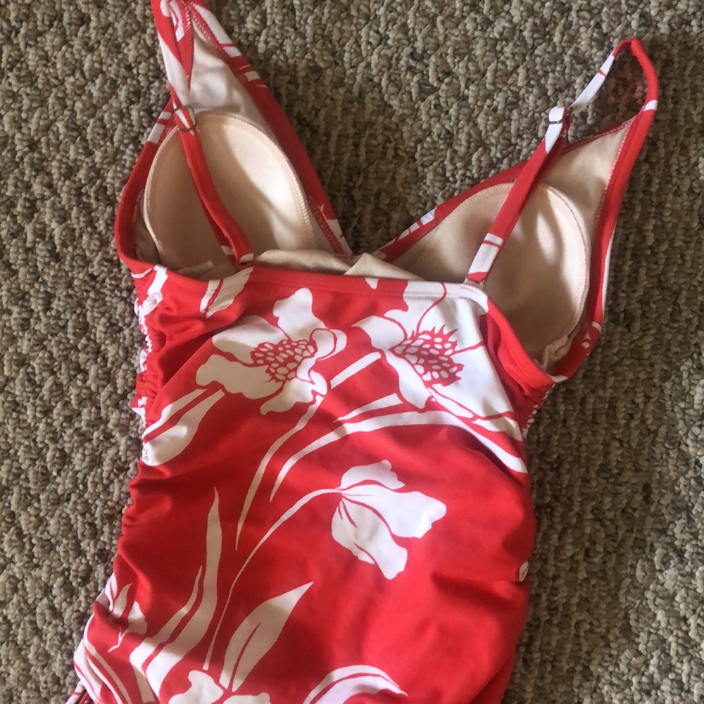Kona Sol Hibiscus 🌺 print swimsuit - Picture 7 of 10